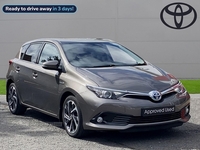 Toyota Auris 1.8 Hybrid Design 5Dr Cvt in Down