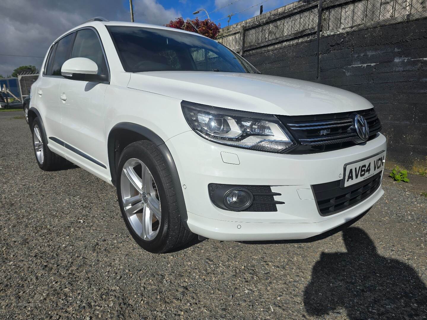 Volkswagen Tiguan DIESEL ESTATE in Down