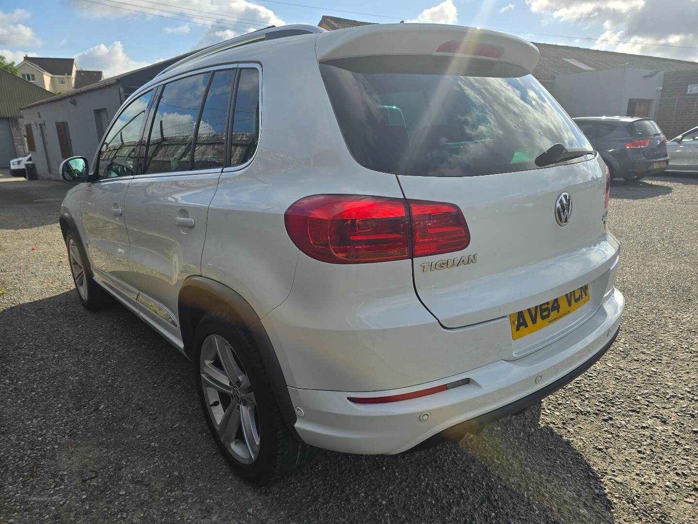 Volkswagen Tiguan DIESEL ESTATE in Down