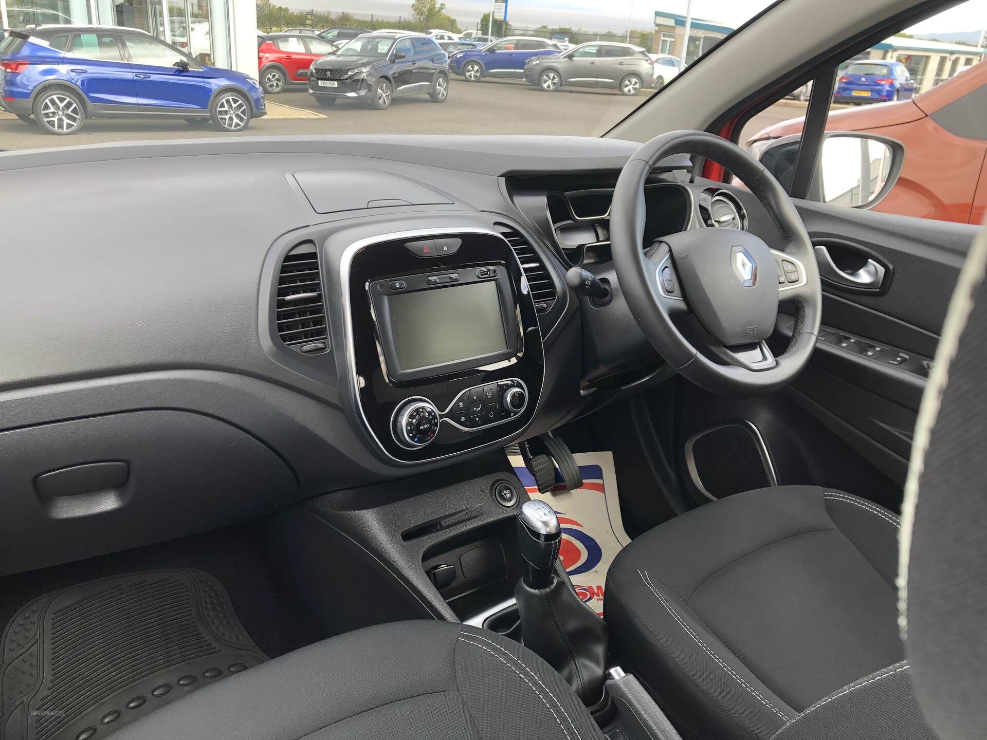 Renault Captur HATCHBACK in Derry / Londonderry