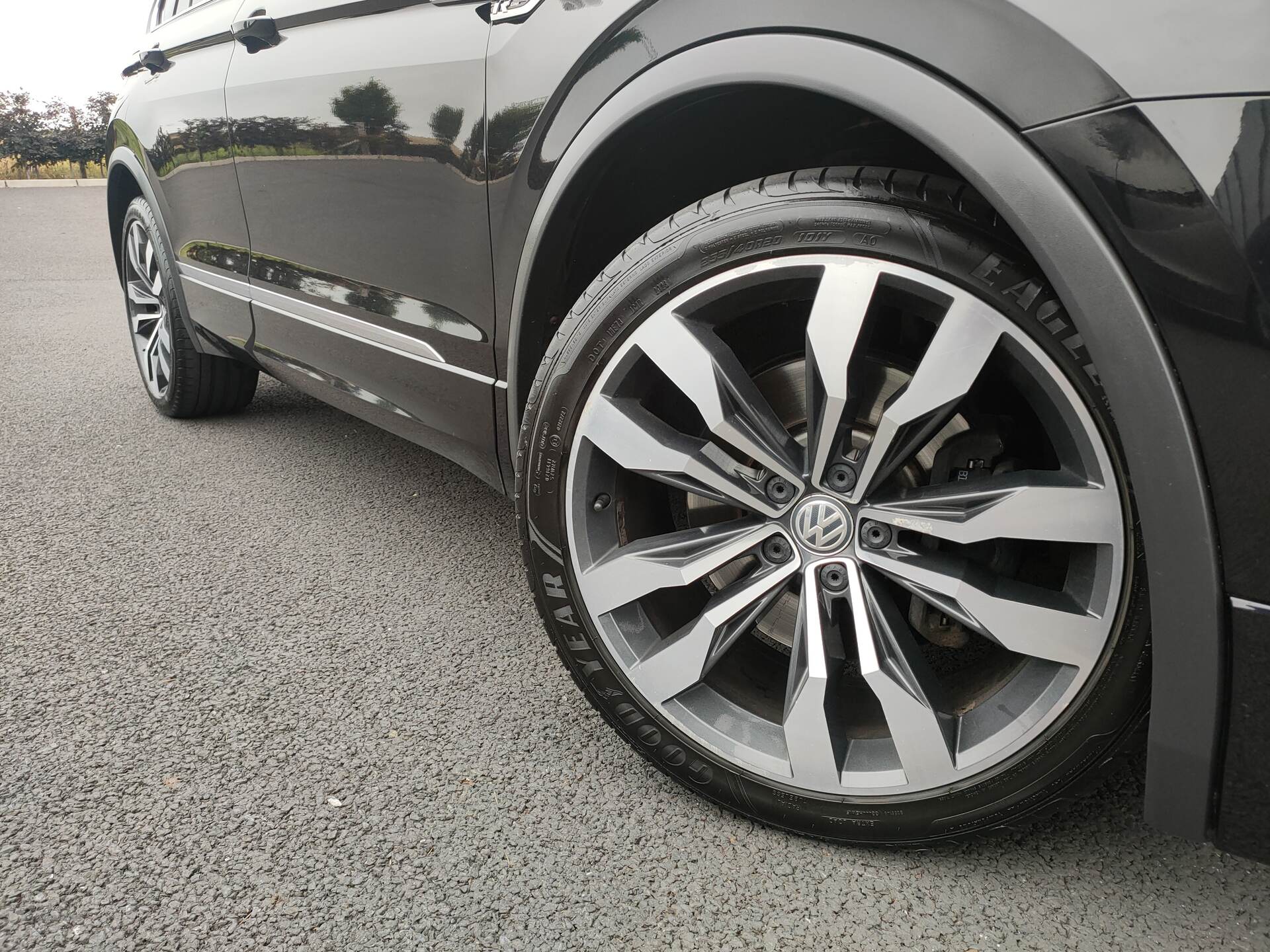 Volkswagen Tiguan DIESEL ESTATE in Armagh