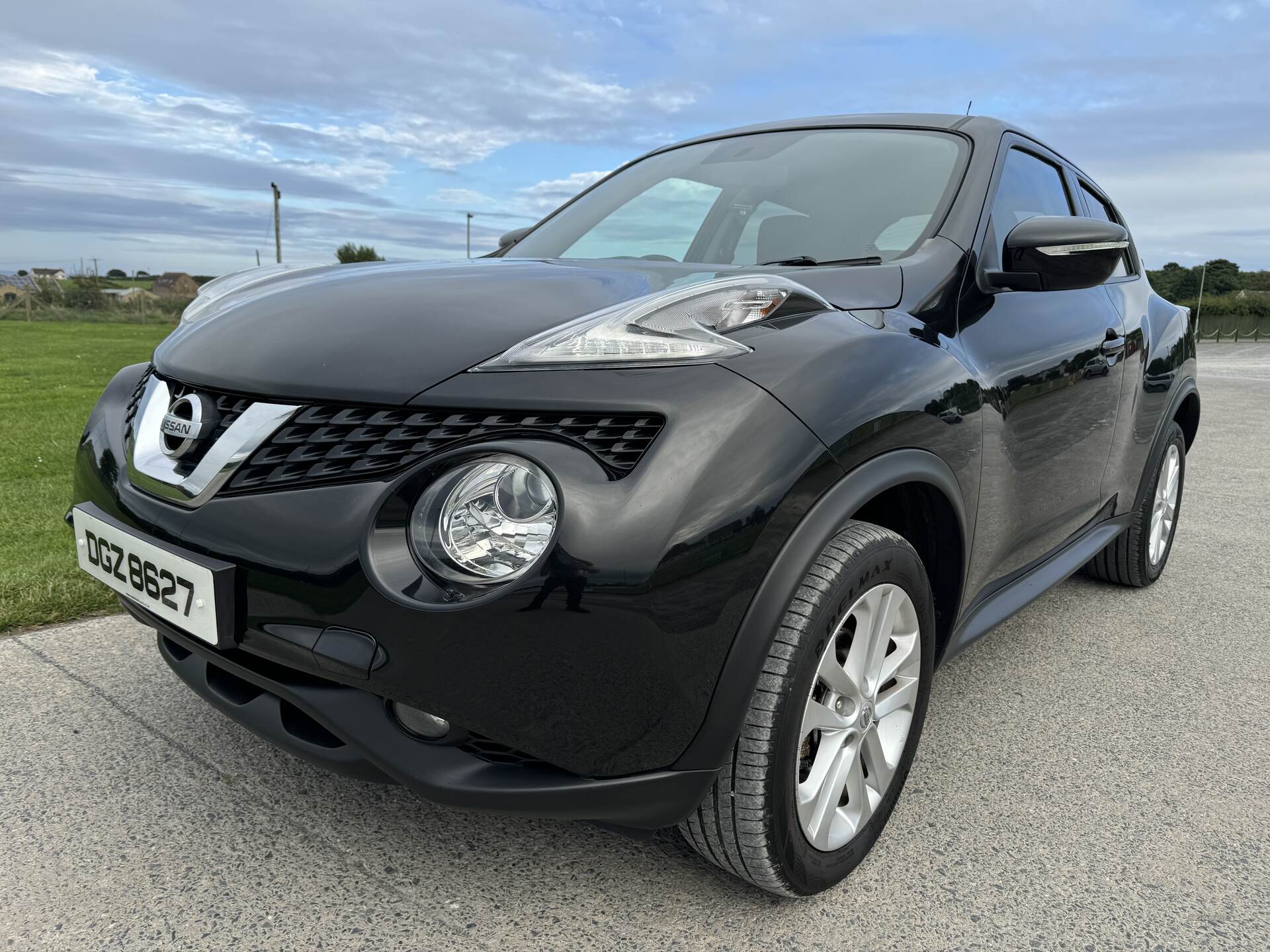 Nissan Juke HATCHBACK in Down