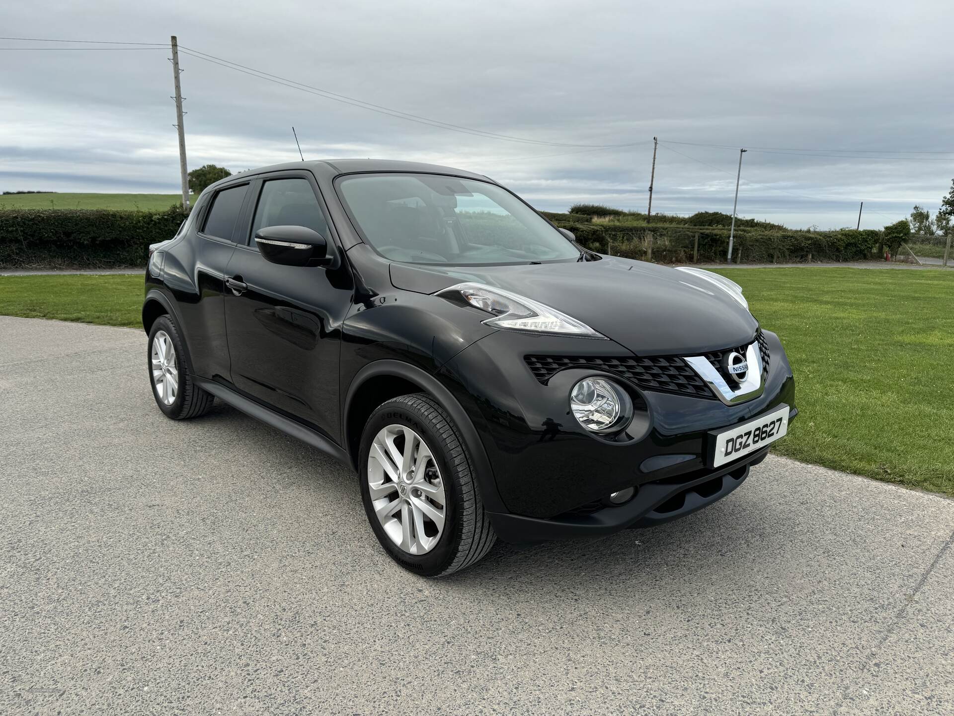 Nissan Juke HATCHBACK in Down