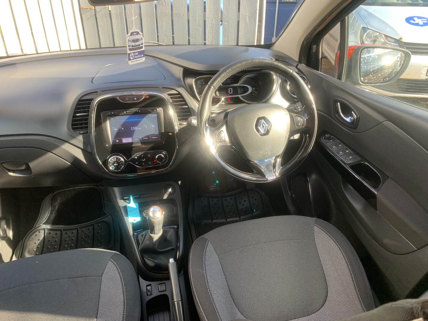 Renault Captur DIESEL HATCHBACK in Antrim