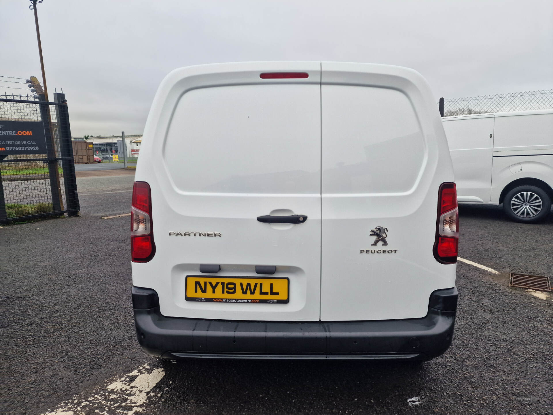 Aug 2019 Peugeot Partner 1000 1.5 BlueHDi 100 Professional Van