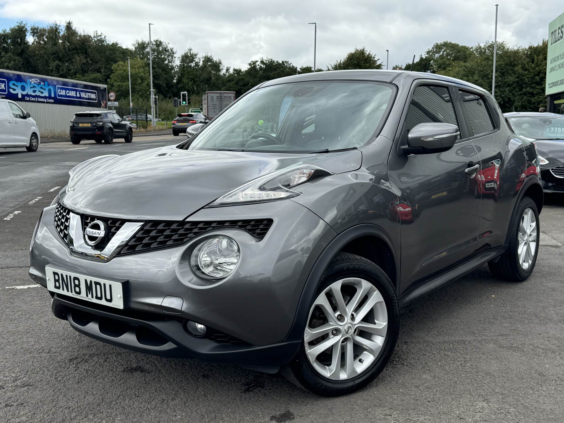 Nissan Juke HATCHBACK in Down