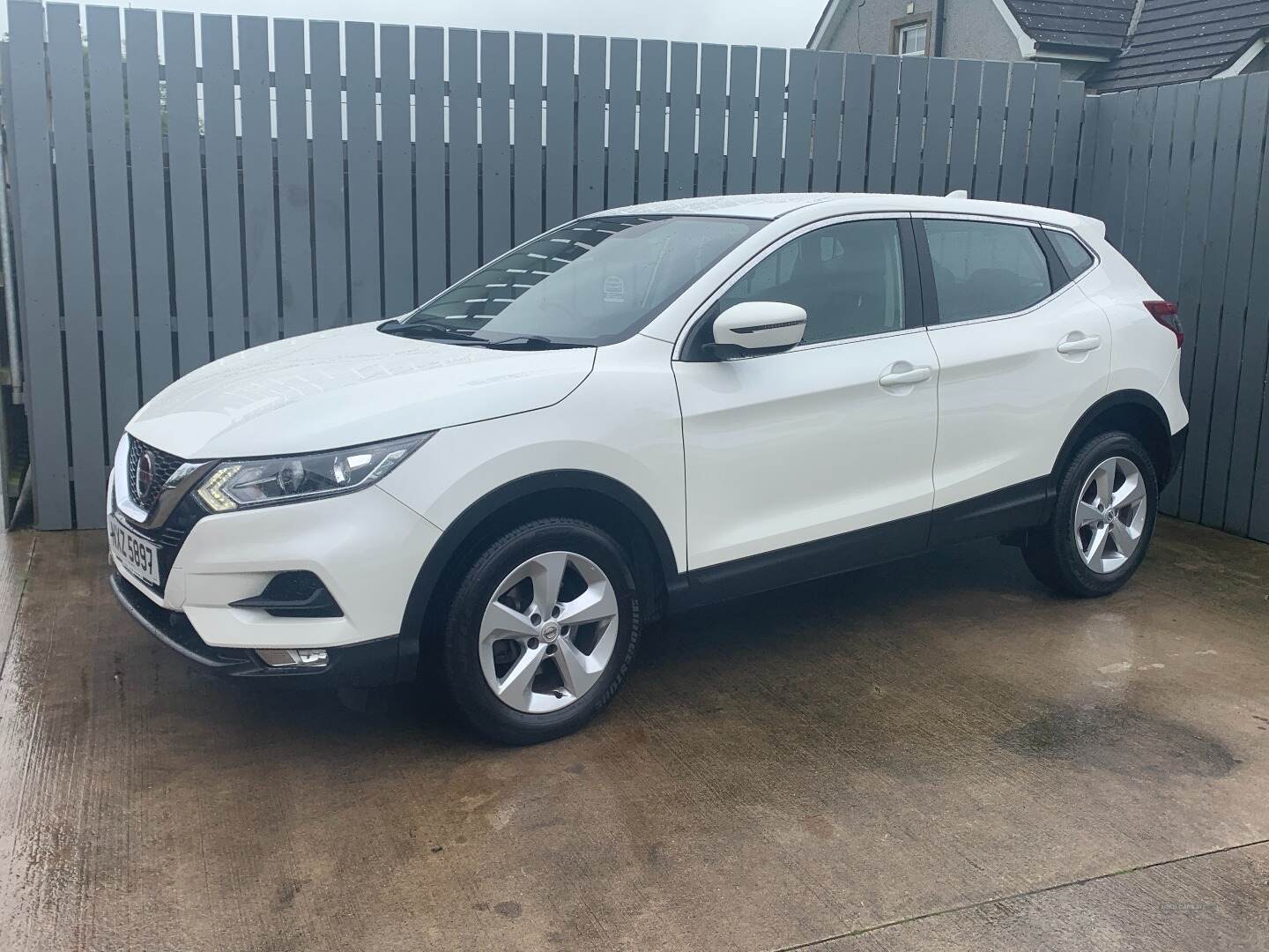 Nissan Qashqai DIESEL HATCHBACK in Antrim