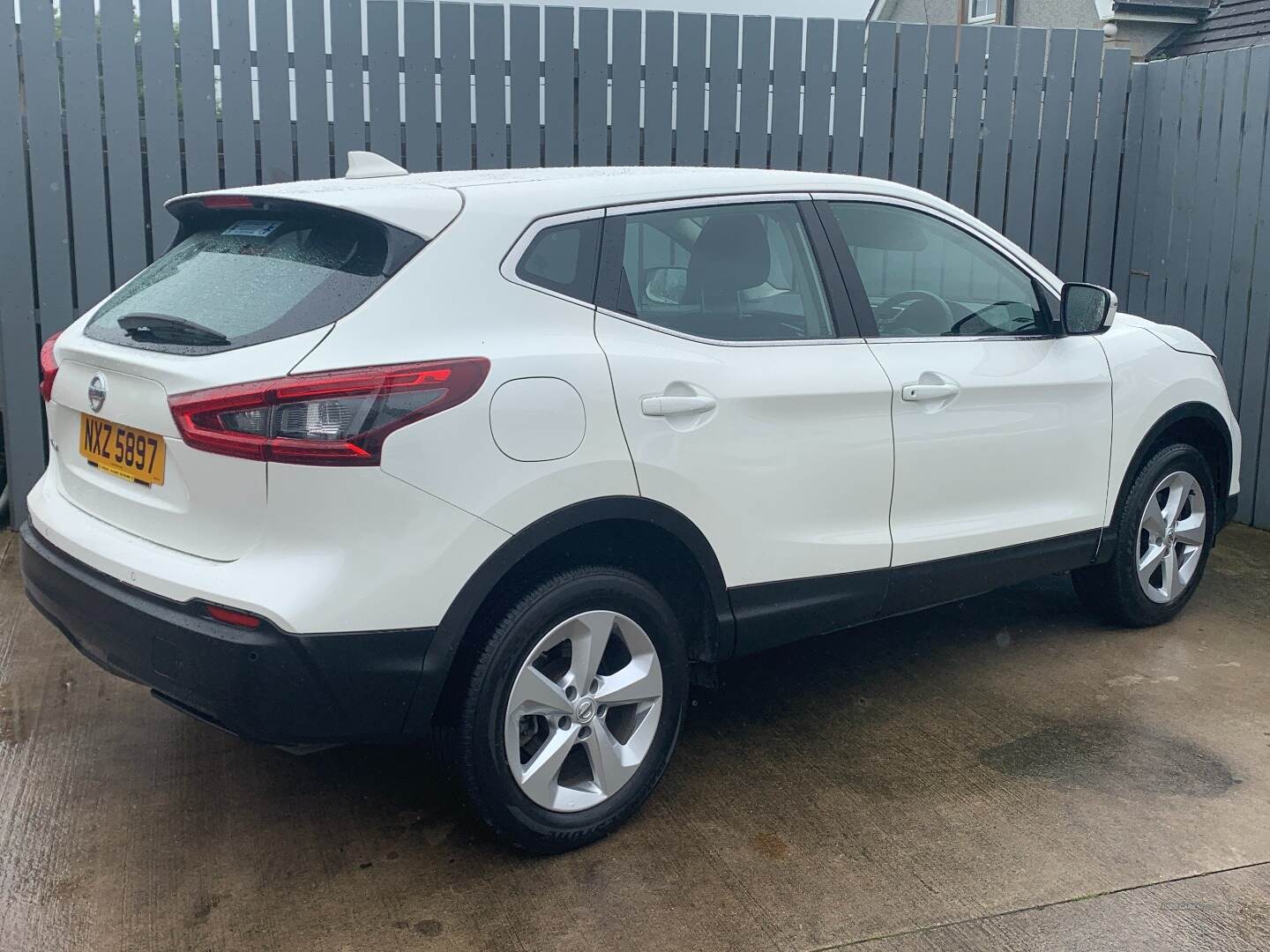 Nissan Qashqai DIESEL HATCHBACK in Antrim