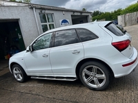 Audi Q5 Quatro s line in Down