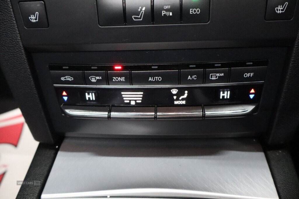Jun 2012 Mercedes-Benz E-Class E220 CDI BlueEFFICIENCY Sport 2dr Tip Auto