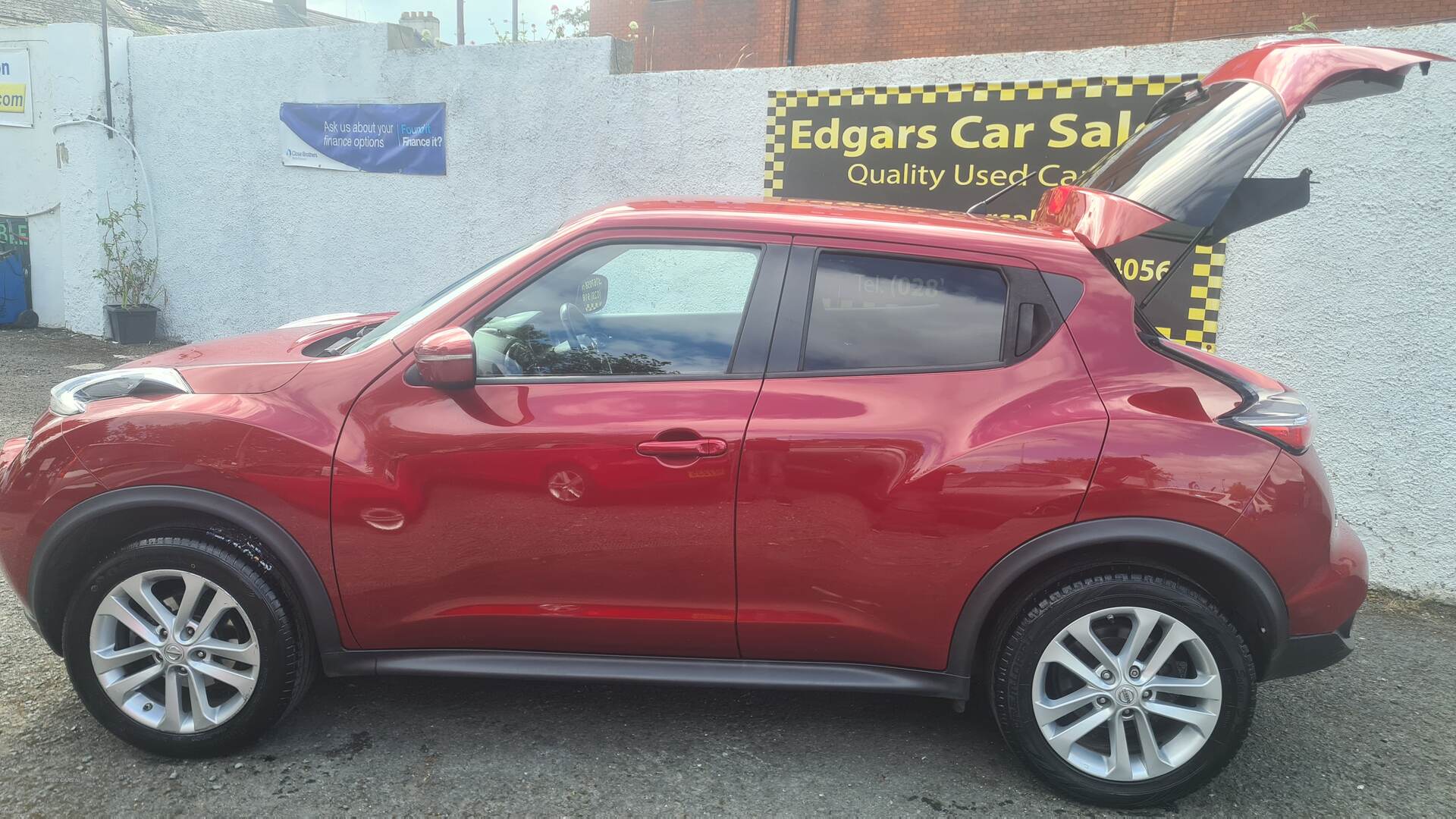 Nissan Juke DIESEL HATCHBACK in Down