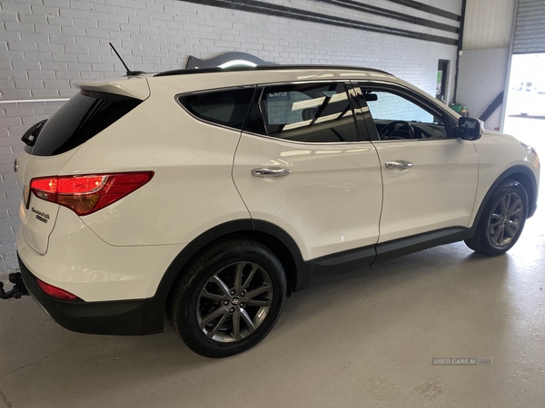 Hyundai Santa Fe DIESEL ESTATE in Antrim