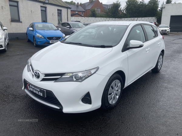 Toyota Auris DIESEL HATCHBACK in Antrim