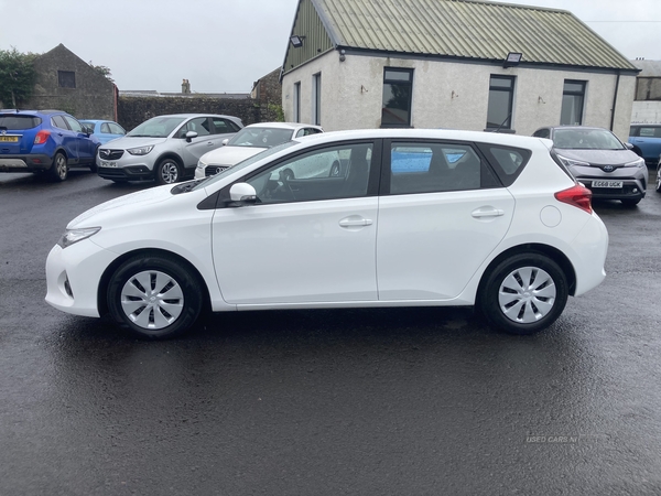 Toyota Auris DIESEL HATCHBACK in Antrim