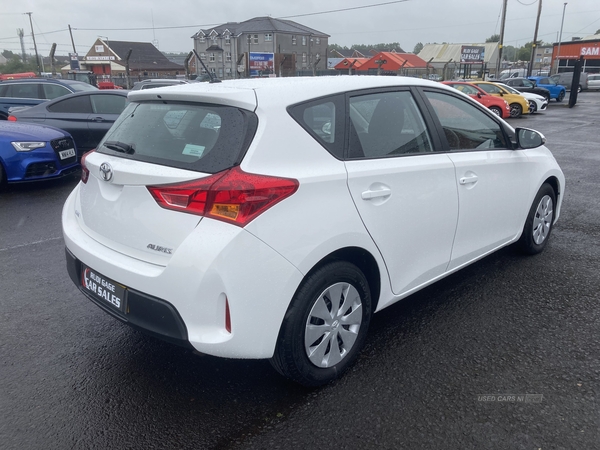 Toyota Auris DIESEL HATCHBACK in Antrim