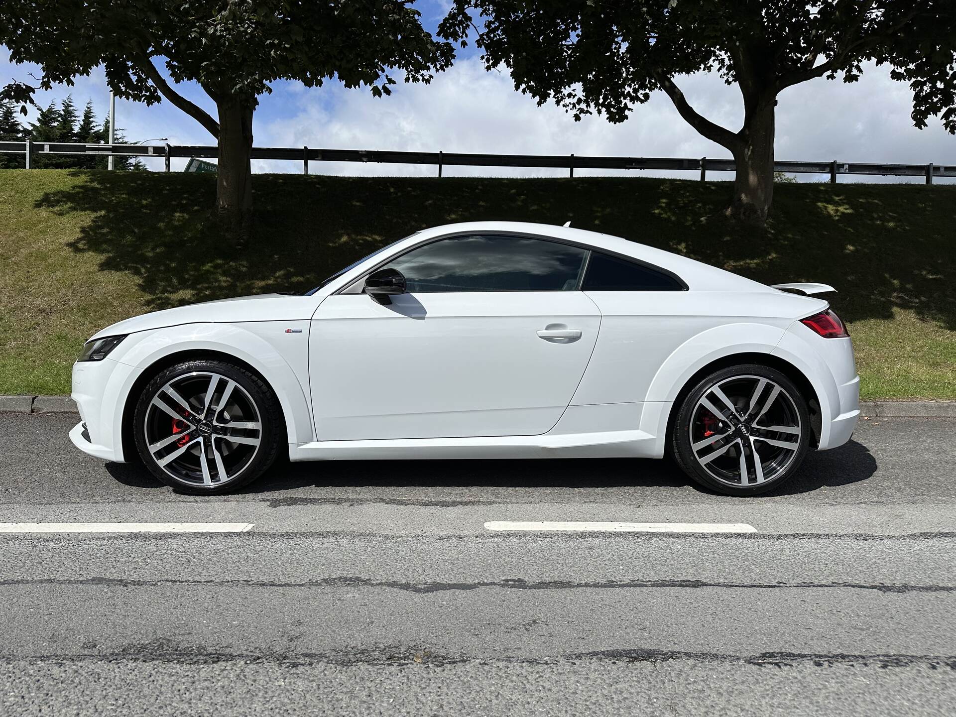 Audi TT COUPE in Down