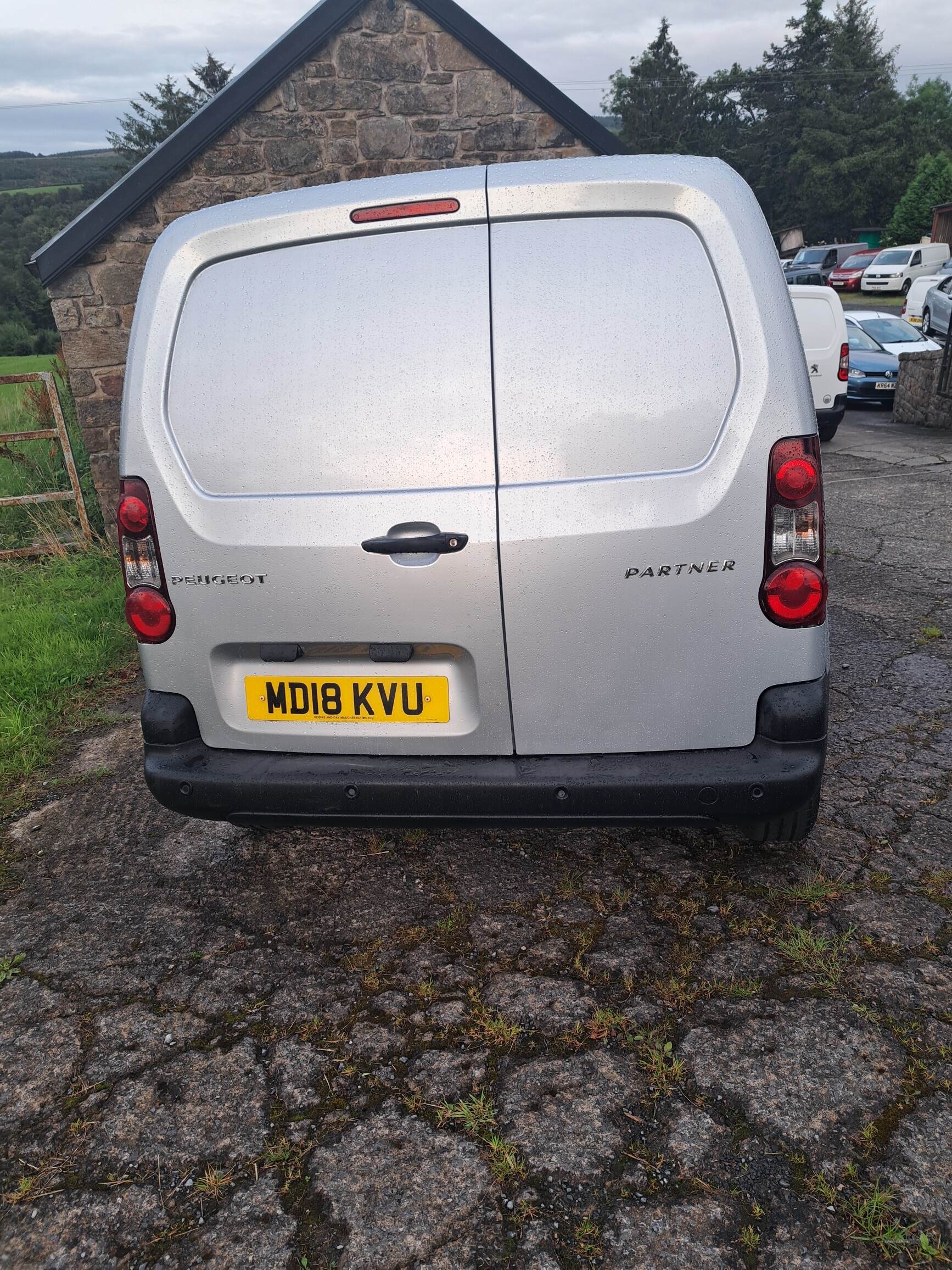 Jun 2018 Peugeot Partner 850 1.6 BlueHDi 100 Professional Van [non SS]