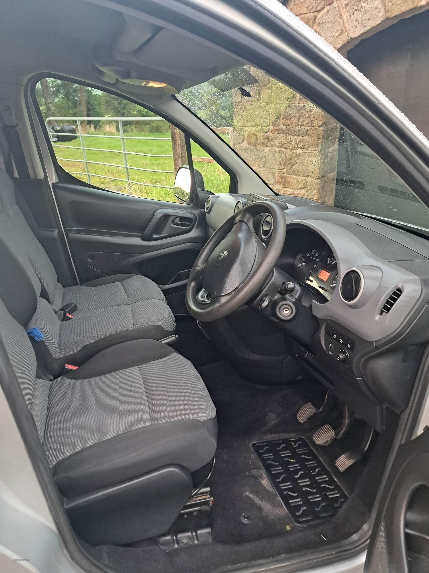 Jun 2018 Peugeot Partner 850 1.6 BlueHDi 100 Professional Van [non SS]