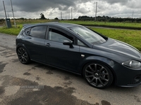 Seat Leon 2.0 16V TDI FR 5dr in Down