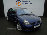 Renault Clio in Antrim