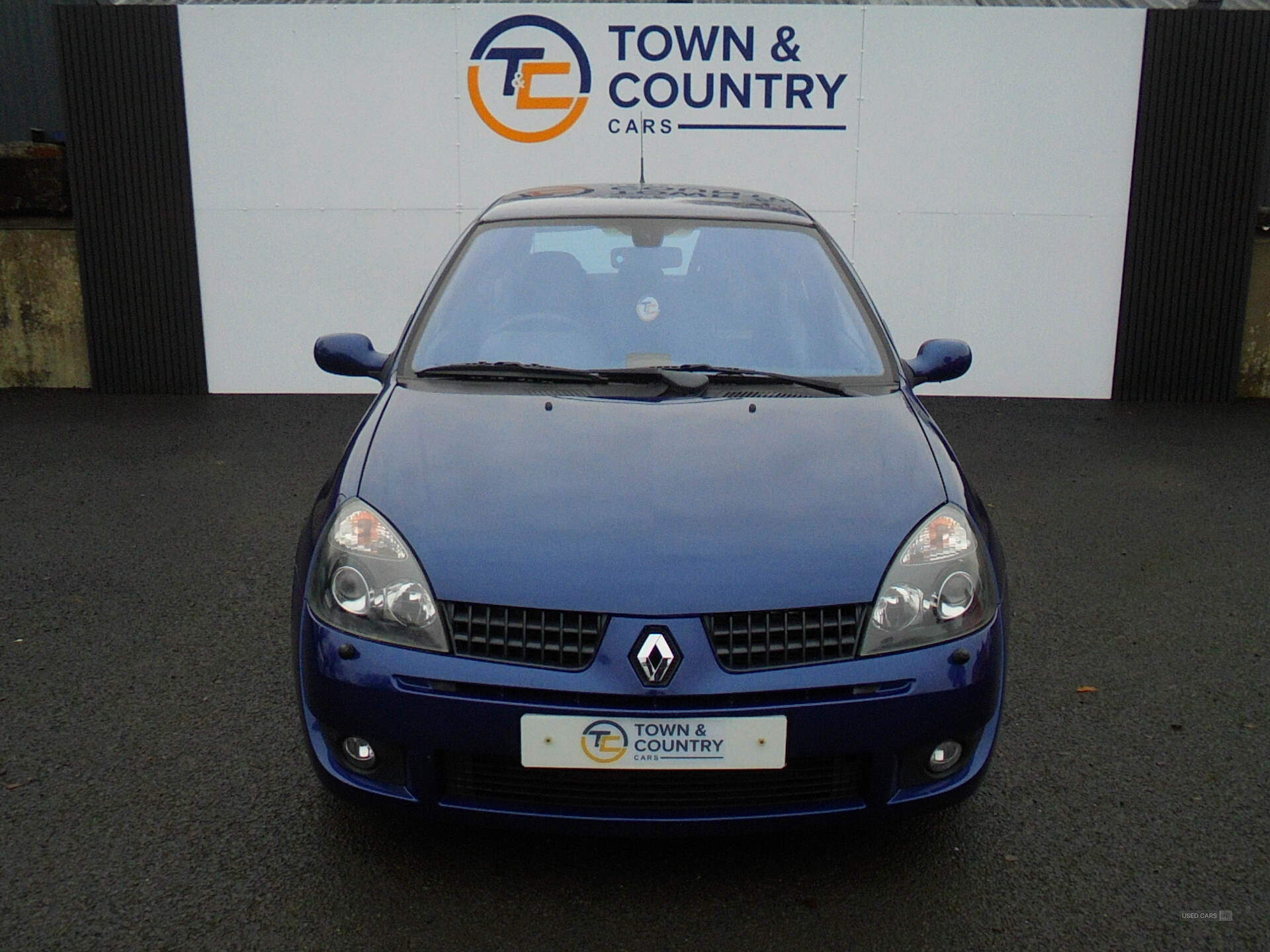 Renault Clio in Antrim