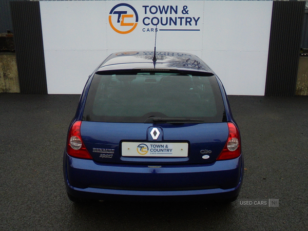 Renault Clio in Antrim