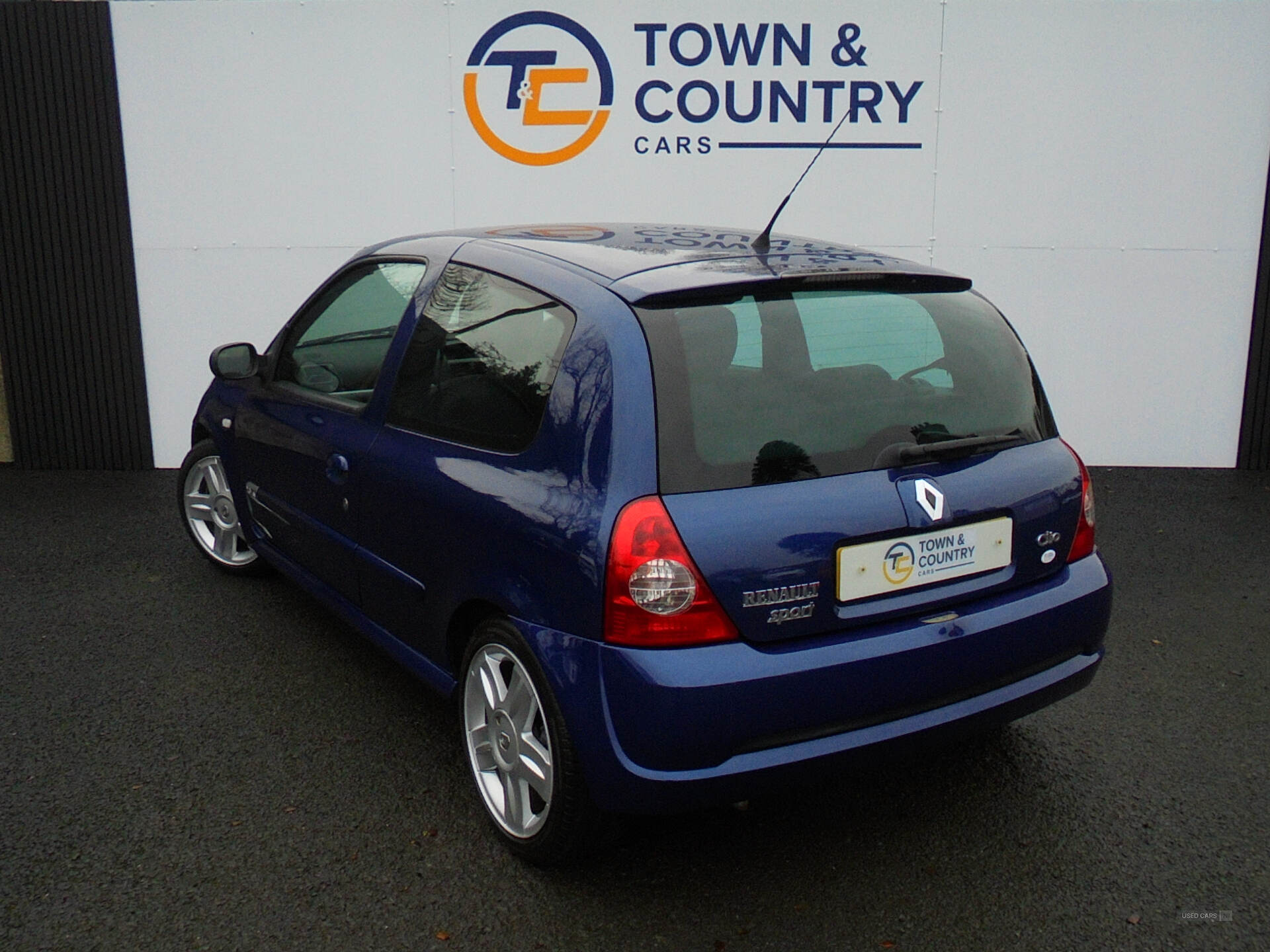 Renault Clio in Antrim