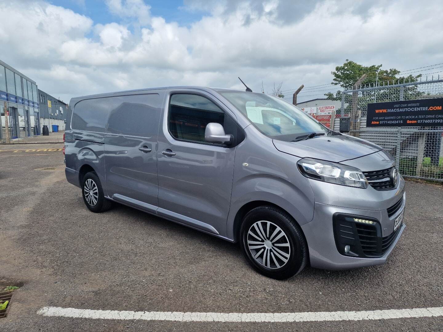 Oct 2019 Vauxhall Vivaro 2900 1.5d 100PS Sportive H1 Van