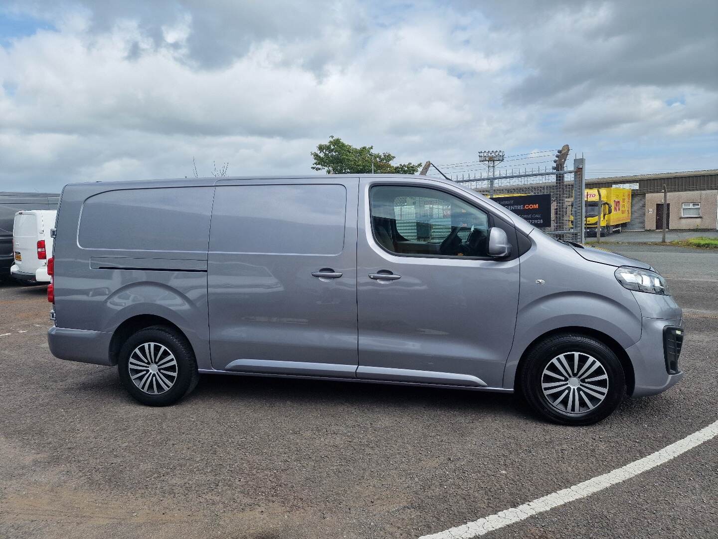 Oct 2019 Vauxhall Vivaro 2900 1.5d 100PS Sportive H1 Van