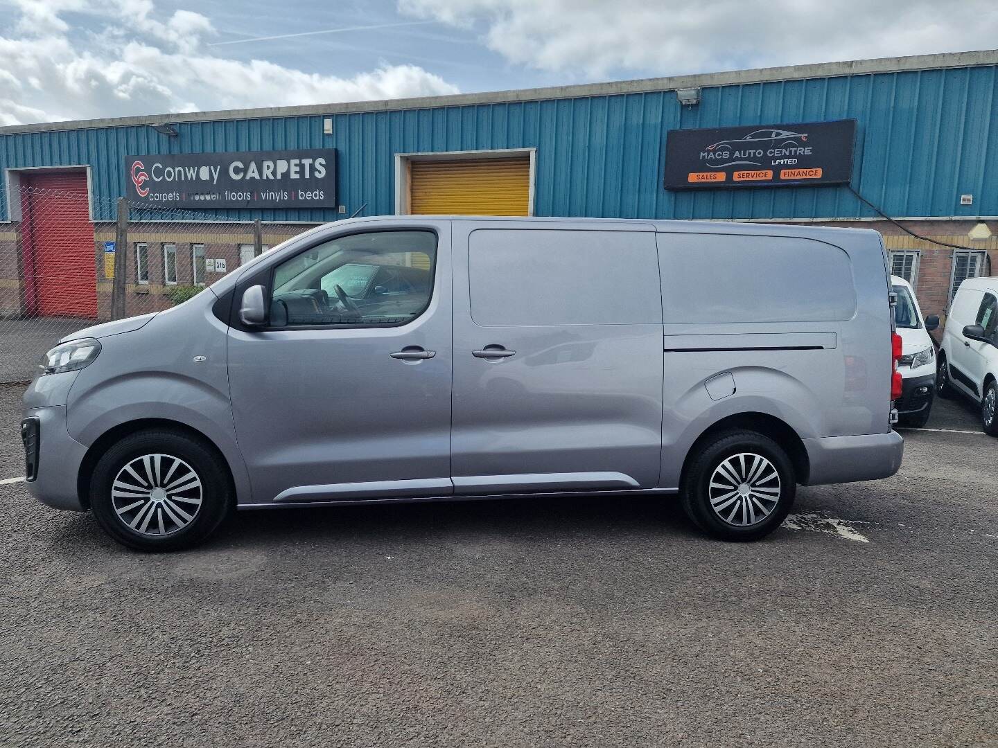 Oct 2019 Vauxhall Vivaro 2900 1.5d 100PS Sportive H1 Van