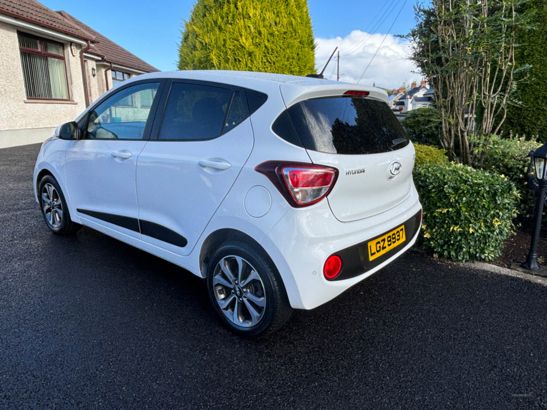 Hyundai i10 HATCHBACK in Antrim