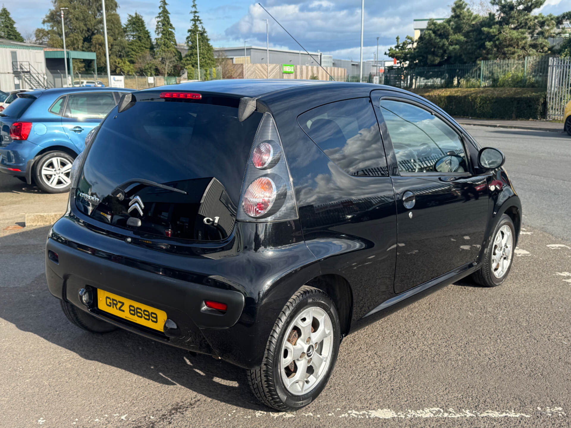 Citroen C1 HATCHBACK in Down