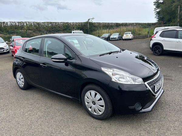 Peugeot 208 HATCHBACK in Antrim