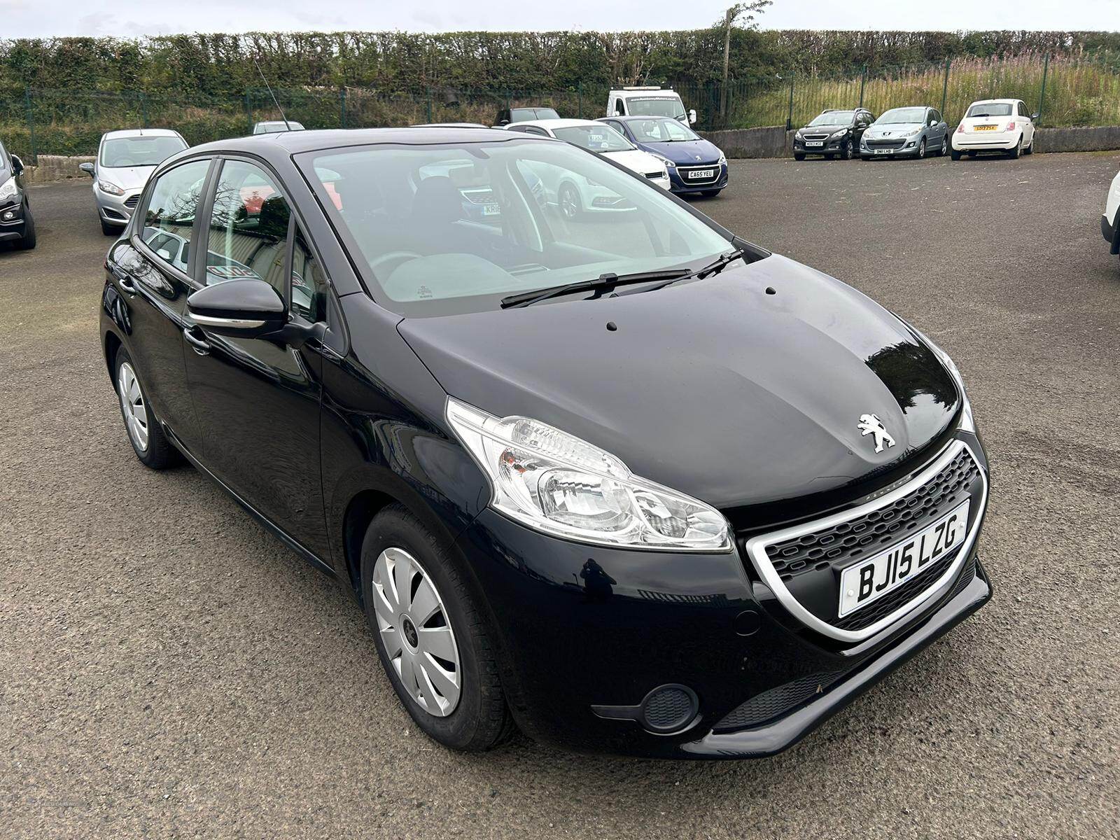 Peugeot 208 HATCHBACK in Antrim