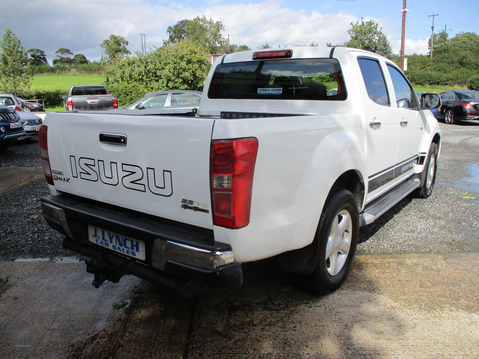 Isuzu D-Max DIESEL in Down