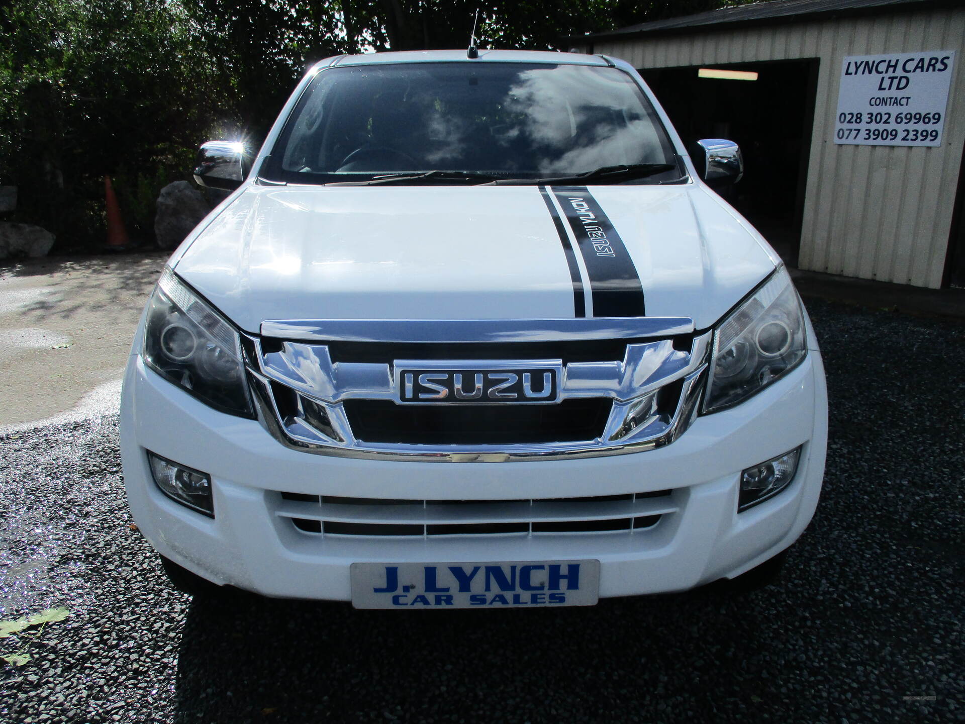 Isuzu D-Max DIESEL in Down