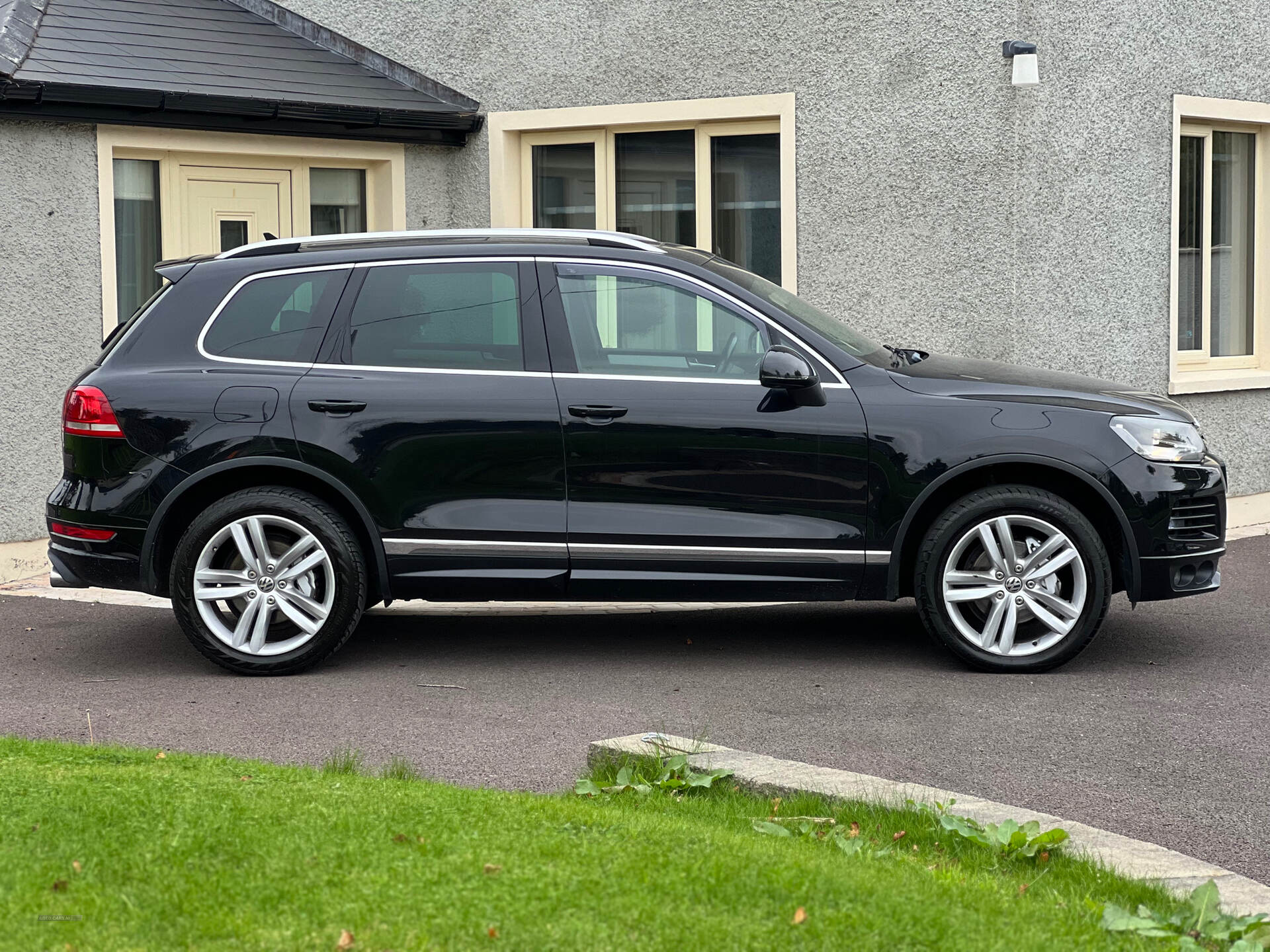 Volkswagen Touareg DIESEL ESTATE in Fermanagh