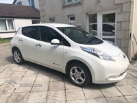 Nissan LEAF 80kW Acenta 24kWh 5dr Auto in Down