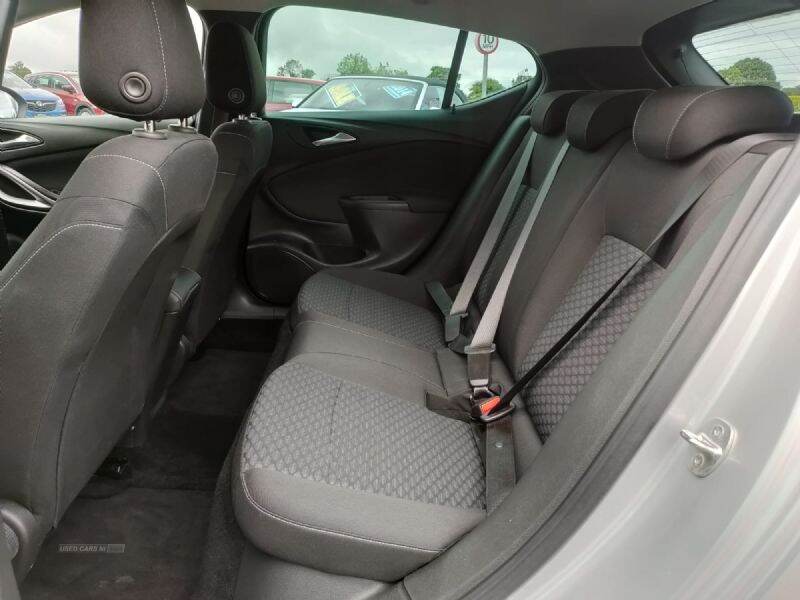 Mar 2020 Vauxhall Astra 1.5 Turbo D 105 Business Edition Nav 5dr