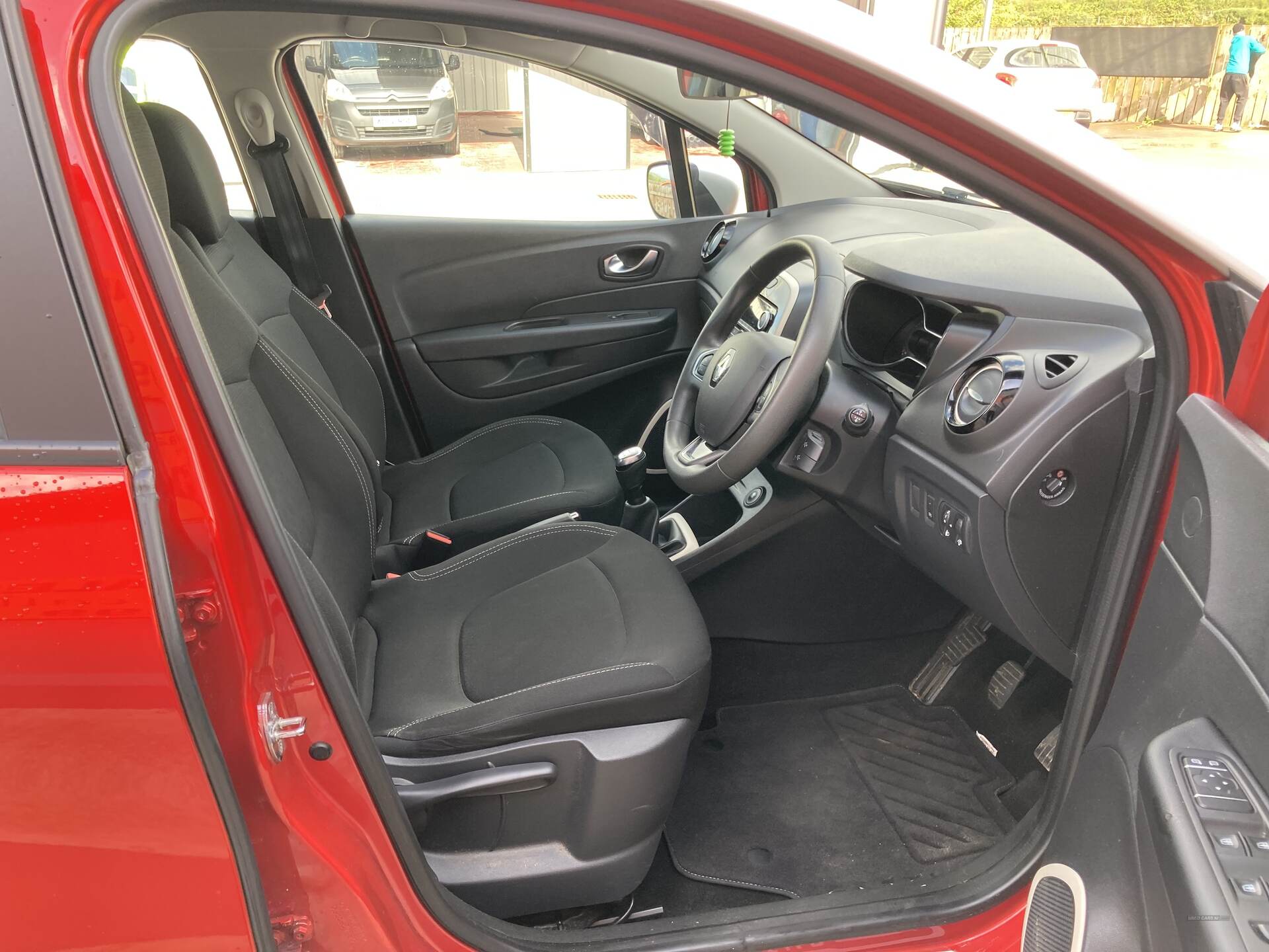 Renault Captur DIESEL HATCHBACK in Derry / Londonderry