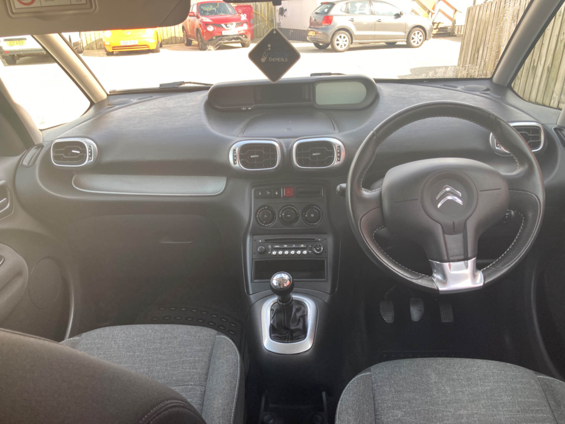 Citroen C3 Picasso DIESEL ESTATE in Derry / Londonderry