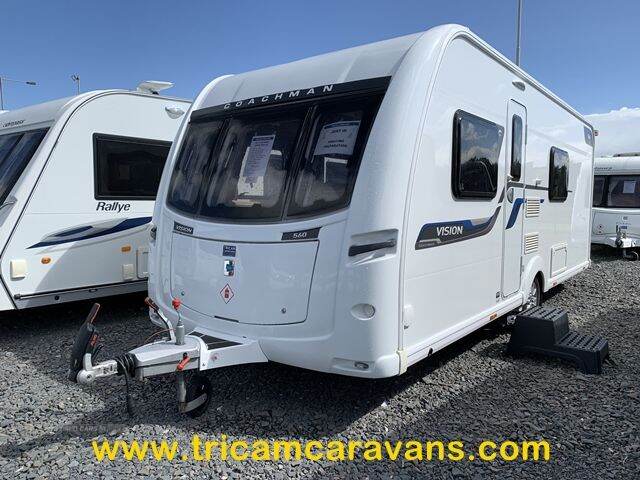 2016 Coachman Vision 560/4, Fixed Bed