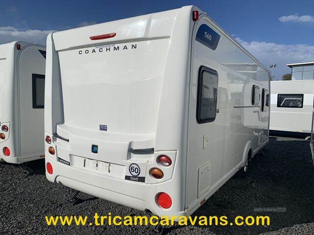 2016 Coachman Vision 560/4, Fixed Bed
