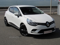 Renault Clio 0.9 TCe Iconic Euro 6 (s/s) 5dr in Down