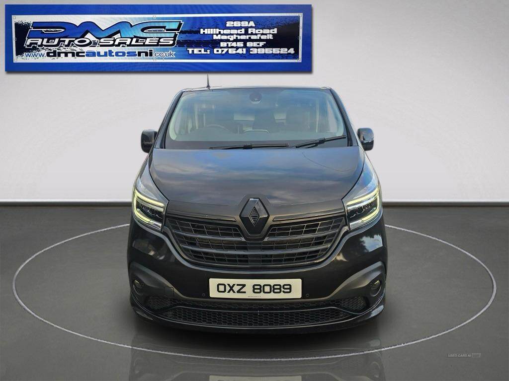 Oct 2020 Renault Trafic LL30 ENERGY dCi 170 Black Edition Van EDC