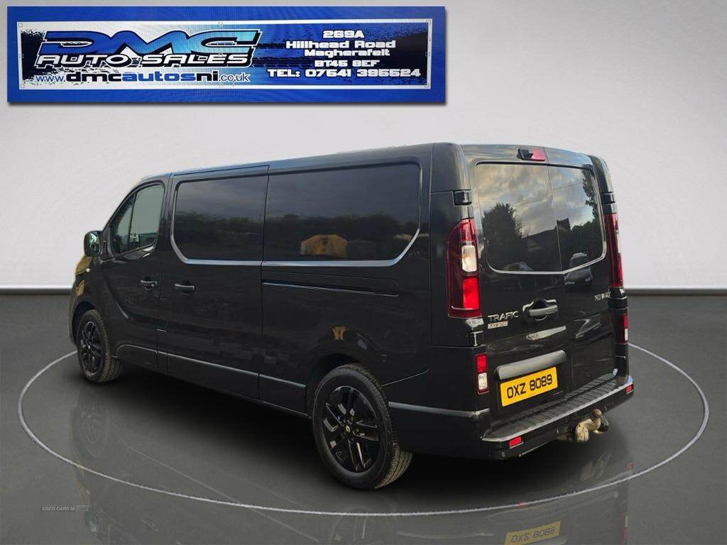 Oct 2020 Renault Trafic LL30 ENERGY dCi 170 Black Edition Van EDC