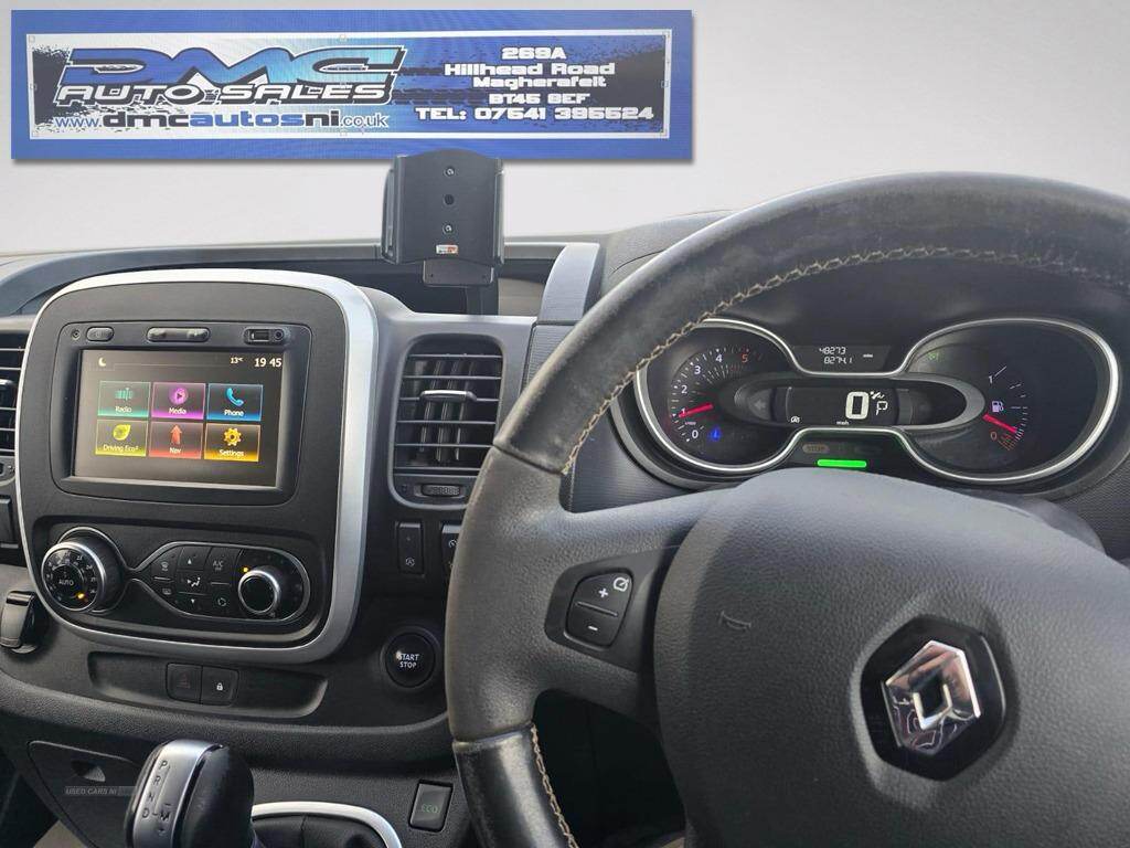 Oct 2020 Renault Trafic LL30 ENERGY dCi 170 Black Edition Van EDC