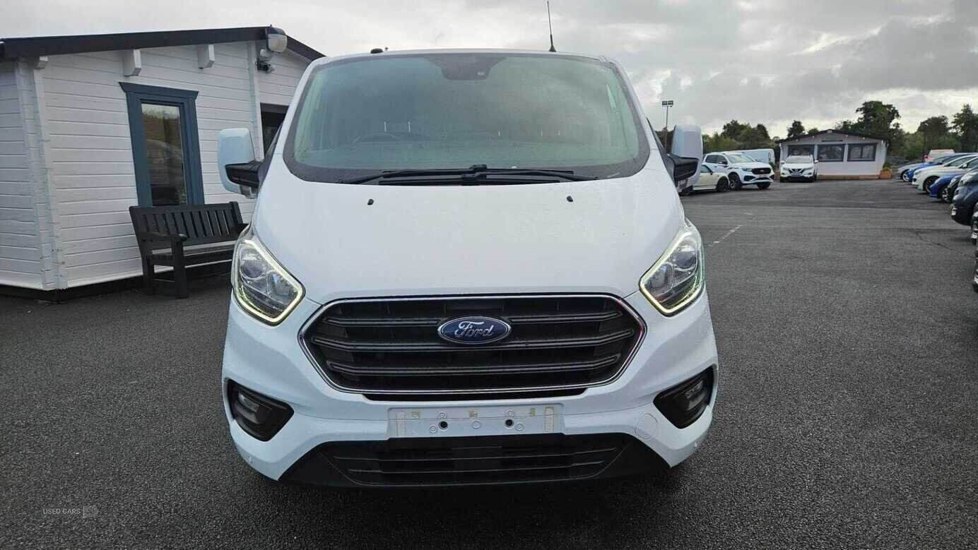 Jan 2019 Ford Transit Custom 2.0 EcoBlue 130ps Low Roof Limited Van
