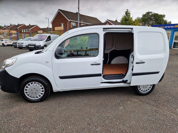 Renault Kangoo DIESEL in Antrim