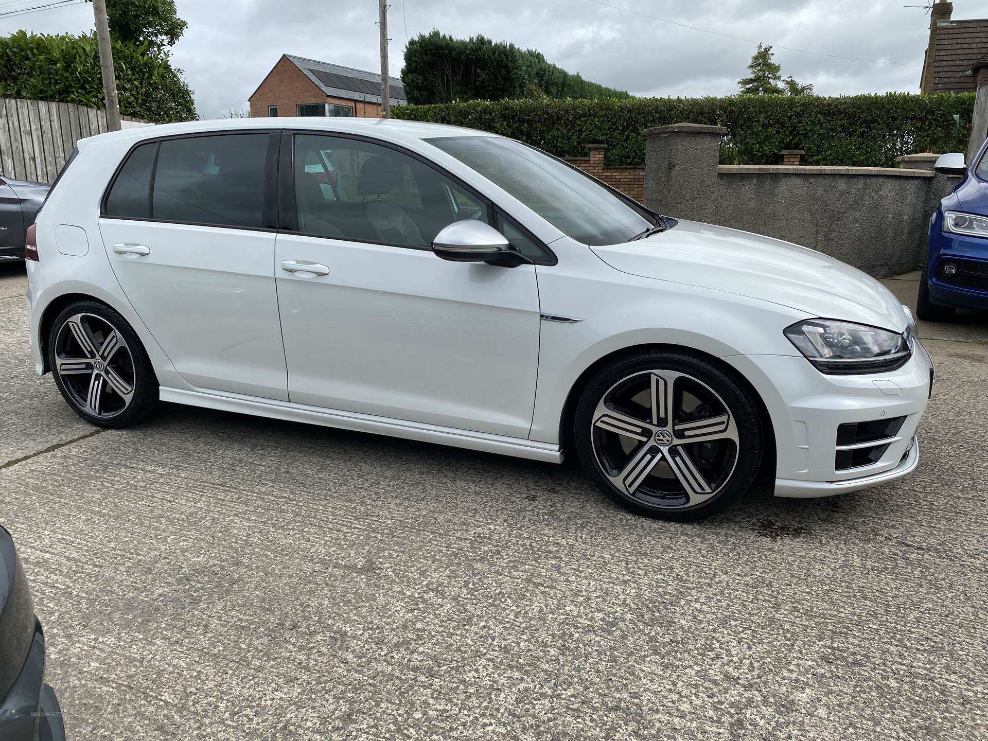 Volkswagen Golf HATCHBACK in Down